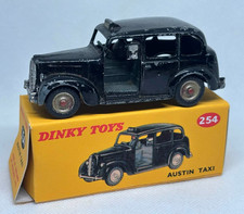 DINKY TOYS 254 Black Austin
