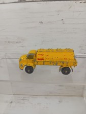 BUDGIE Model Fuel Tanker 