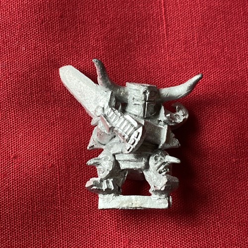 Chaos dwarf with sword oop - dwarf,