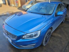 Volvo S60 MK2 (134) 2015 Left