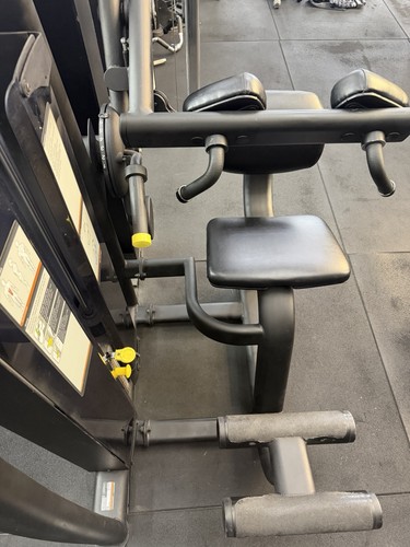 Precor machine - ab,