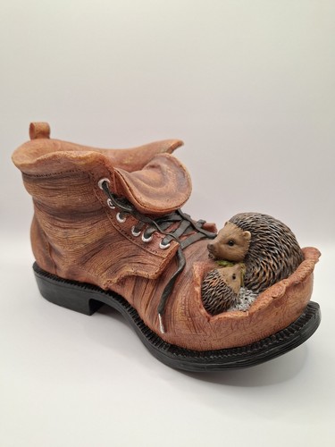 Vivid arts hedgehog - hedgehog, boot
