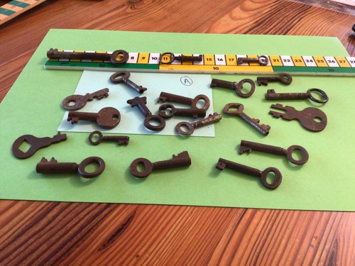 Vintage small keys - small,