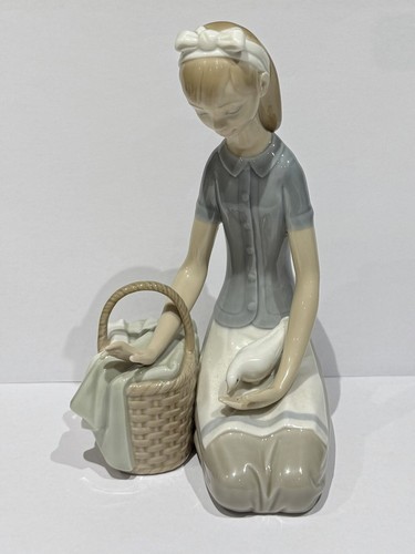 Lladro dove lap - lladro,
