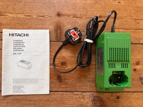 Hitachi 12y battery charger - 12y,