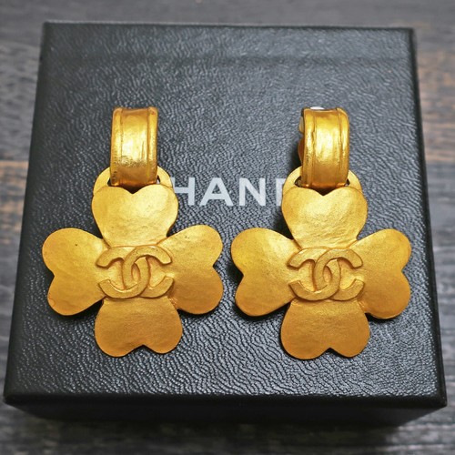 Chanel gold plated logos - gold, cc