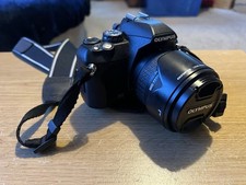 Olympus EVOLT E-410 10.0MP