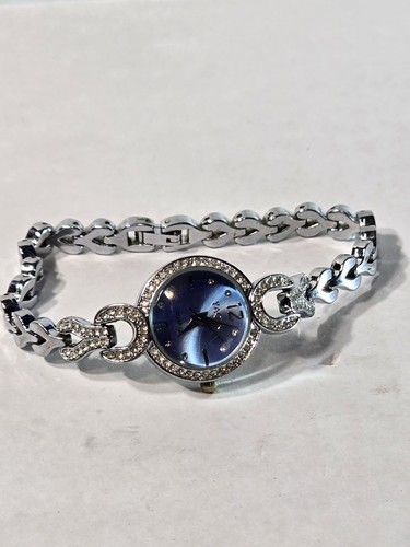 Yaqin ladies quarts wristwatch - yaqin,
