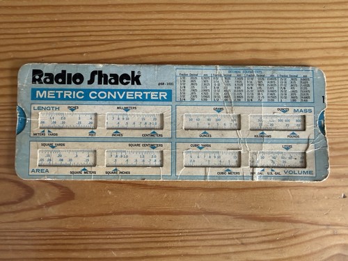 Vintage radio shack - radio, metric