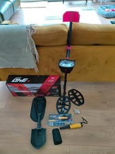 Minelab Vanquish 340 Metal Detector kit