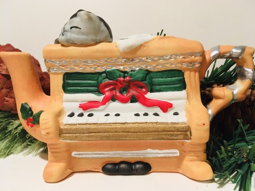 Piano shape christmas candle - shape,
