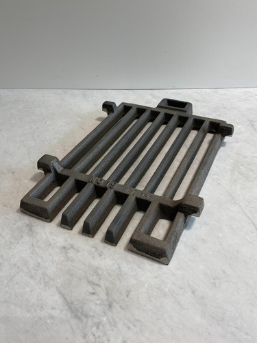 Rayburn bottom grate frame - rayburn,