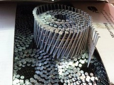 Coil of 300 Nails.15 Degree Flat Wound Galvanised Smooth Coil Nails - 2.5 x 64mm