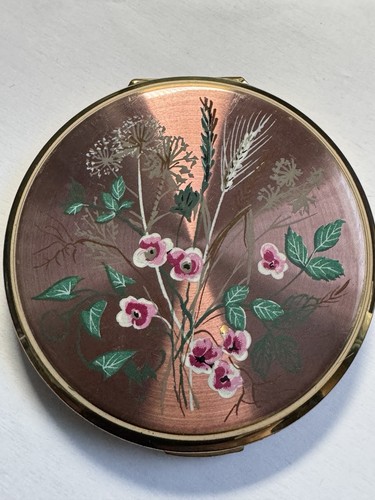 Vintage pink floral - pink, themed