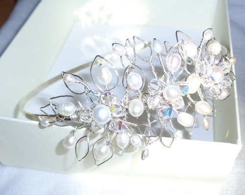 Stunning hand made crafted - hand,