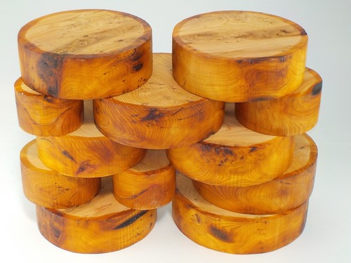 Top quality yew woodturning - top,