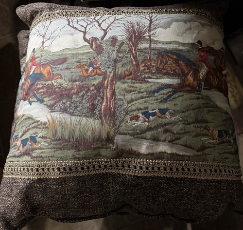 Fox hunt hunting pillow - fox,
