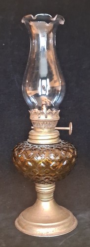 Small vintage oil lamp - ,