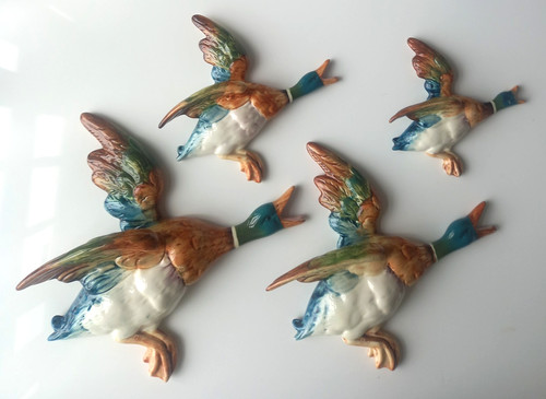 Set beswick flying ducks - of,