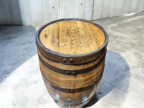 Sanded oiled rustic - &,