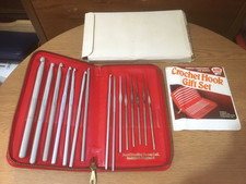 VINTAGE AERO CROCHET HOOK GIFT