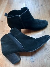 Russell & Bromley Aquatalia