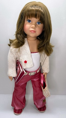 Götz doll artist - ,