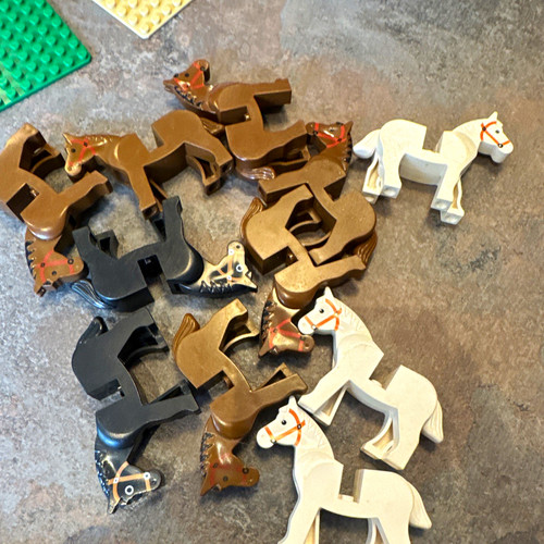 Lego horse animal figures - 11,