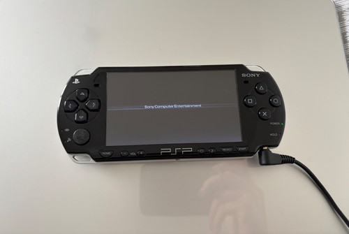 Psp 2000 slim - "slim, black