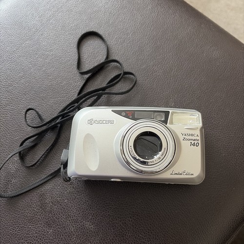 Yashica zoomate 140 - yashica,