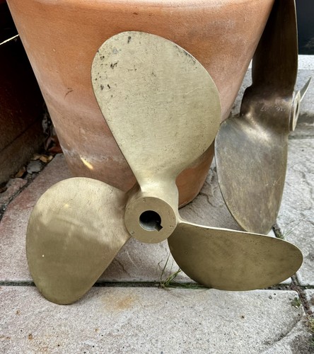 3 blade bronze boat - 15, 14