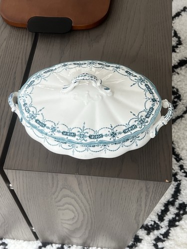 Antique invictus pattern - antique,
