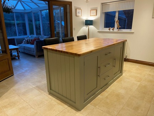 Kitchen island with - island, oak