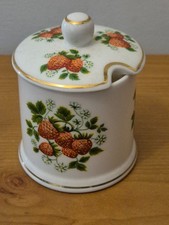 Vintage Victoria English Bone