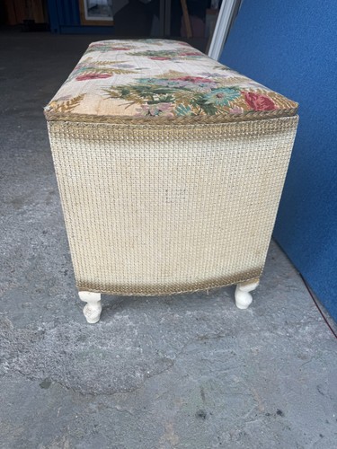 Vintage sirrom ottoman - vintage,
