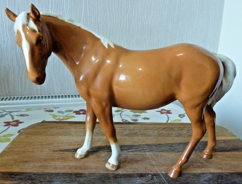 Beswick palomino mare - beswick,