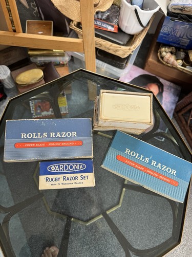 Set vintage safety - of,