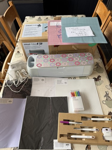 Cricut maker and extras - cricut,