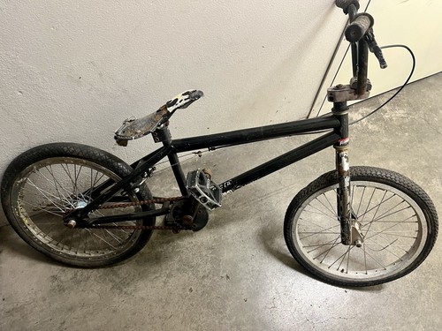 Old school bmx - school, jumping