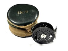 Orvis Battenkill 8/9 disc trout fly reel & padded case