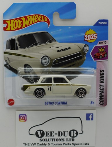 Hot wheels lotus cortina white - hot,