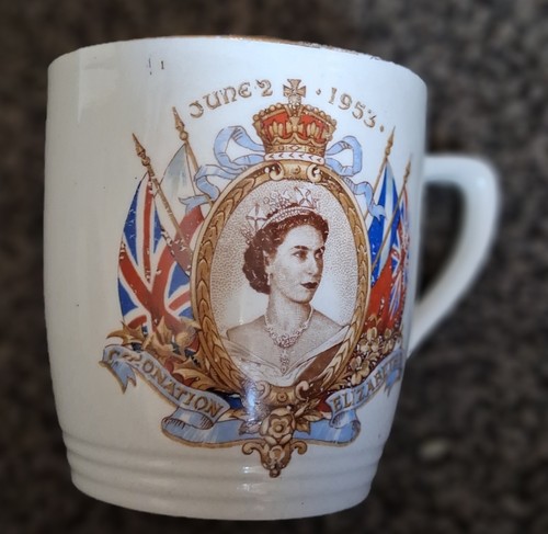 Queen elizabeth coronation mug - queen,