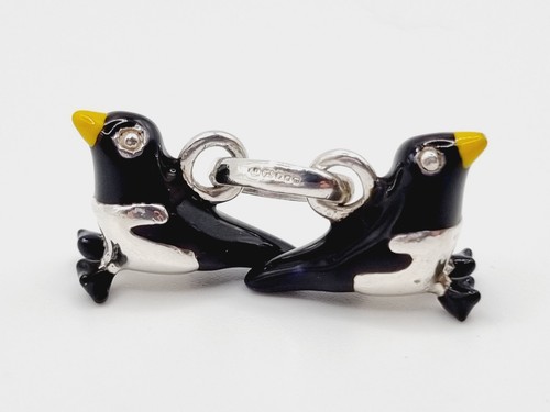 Links london two - of, magpie