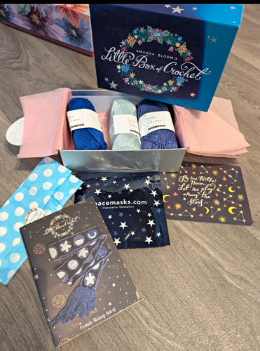 Amanda bloom little - little, box