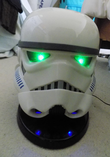 Star wars stormtrooper helmet - star,