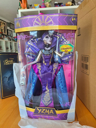 Disney yzma limited edition - yzma,