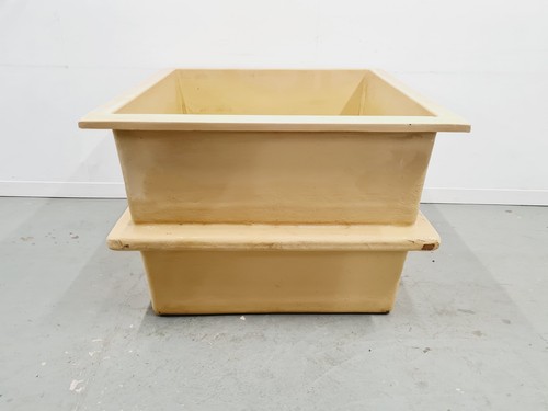 Large beige cubic fibreglass - beige,