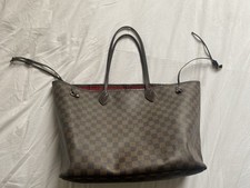 LOUIS VUITTON Neverfull