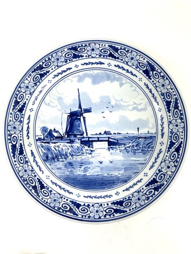 Royal delft blue and - royal,
