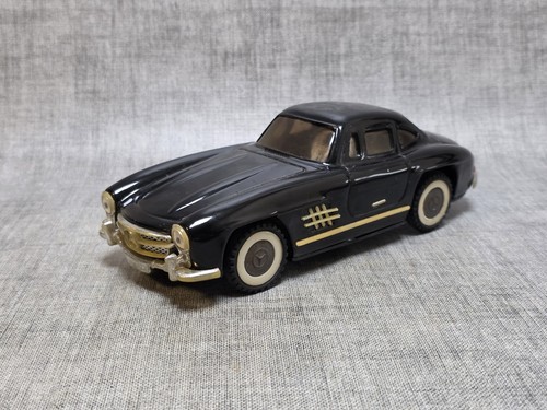 Vintage tin plate black - vintage,